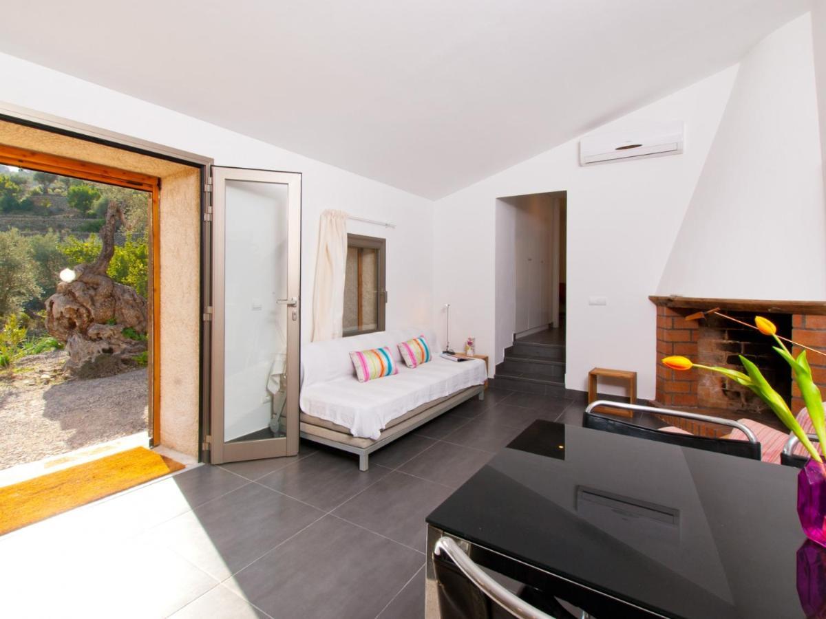 Mancor Pool & Mountain Views Mancor del Valle