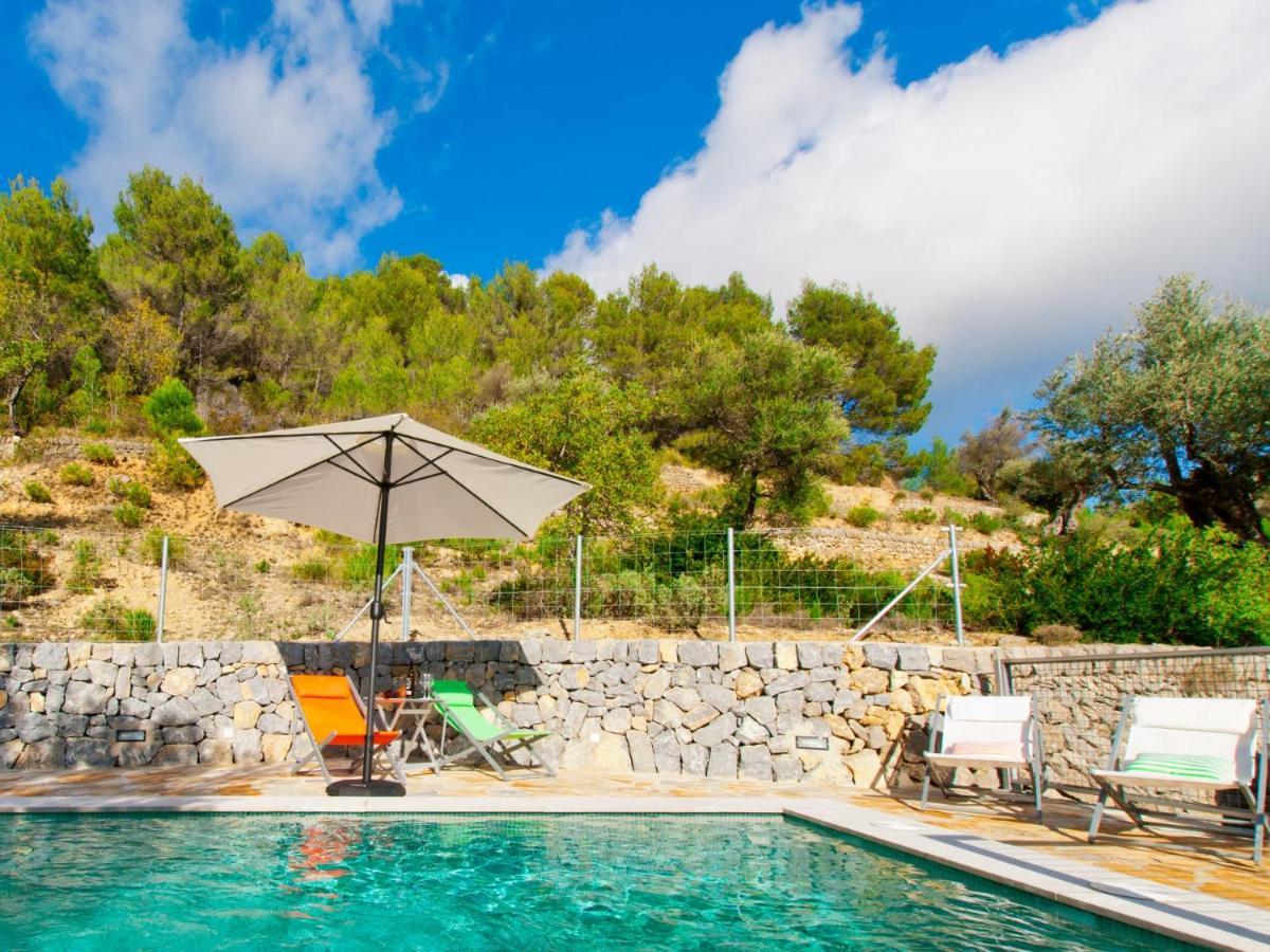Villa Mancor Pool & Mountain Views *